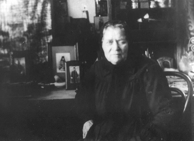 Мать еп. Афанасия, Сахарова Матрона Андреевна, фото 1929 г..jpg