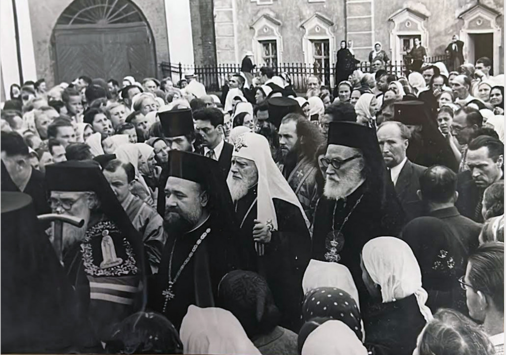 В день празднования обретения мощей преподобного Сергия в 1955 г..png