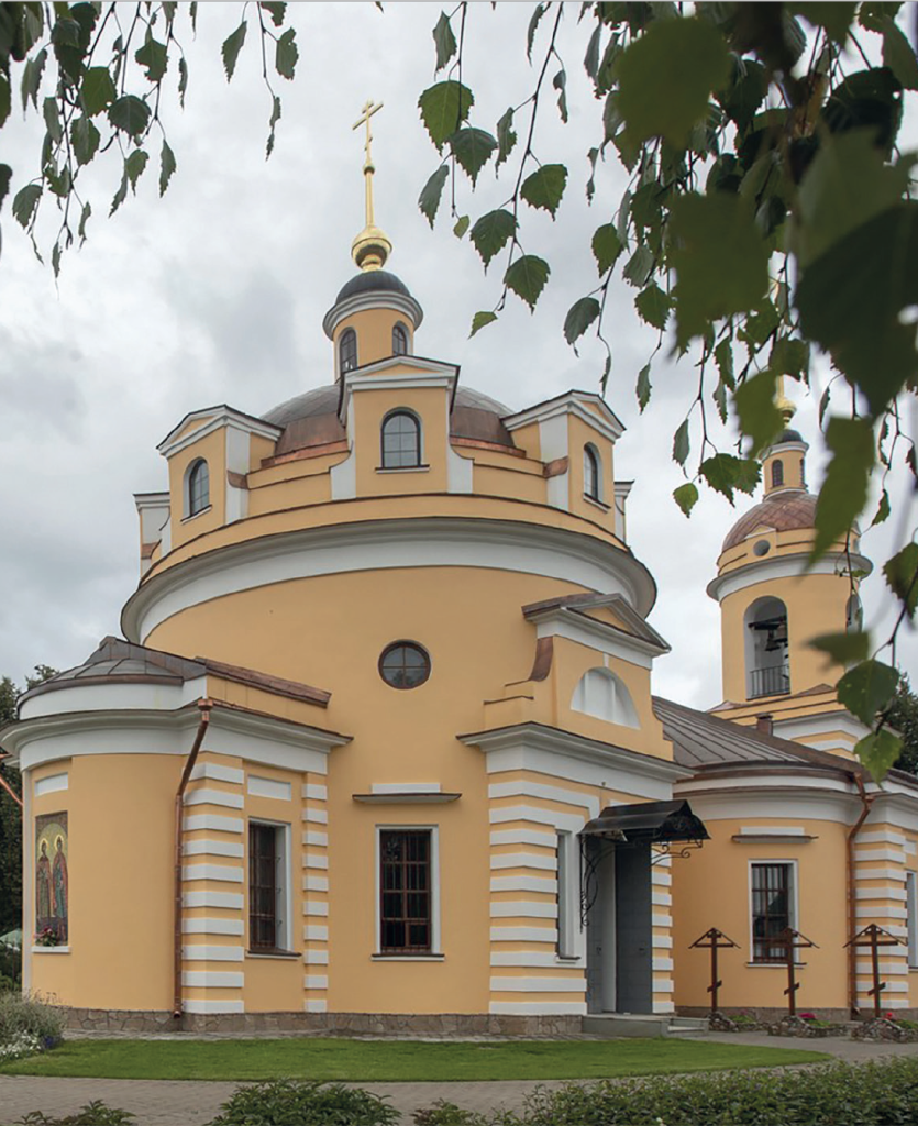 Храм во имя Живоначальной Троицы с пределом во имя святых Бориса и Глеба был заложен в мае 1810 года.png