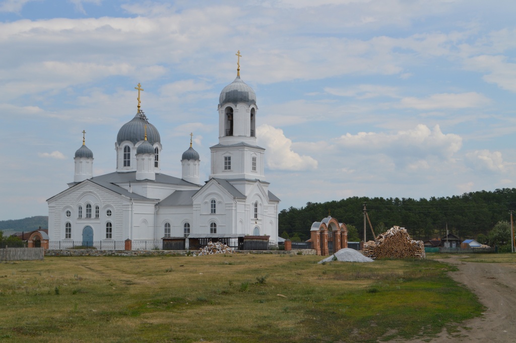 Вознесенская церковь в селе Вознесенка, где служила святая Параскева в начале 1930-х.jpg